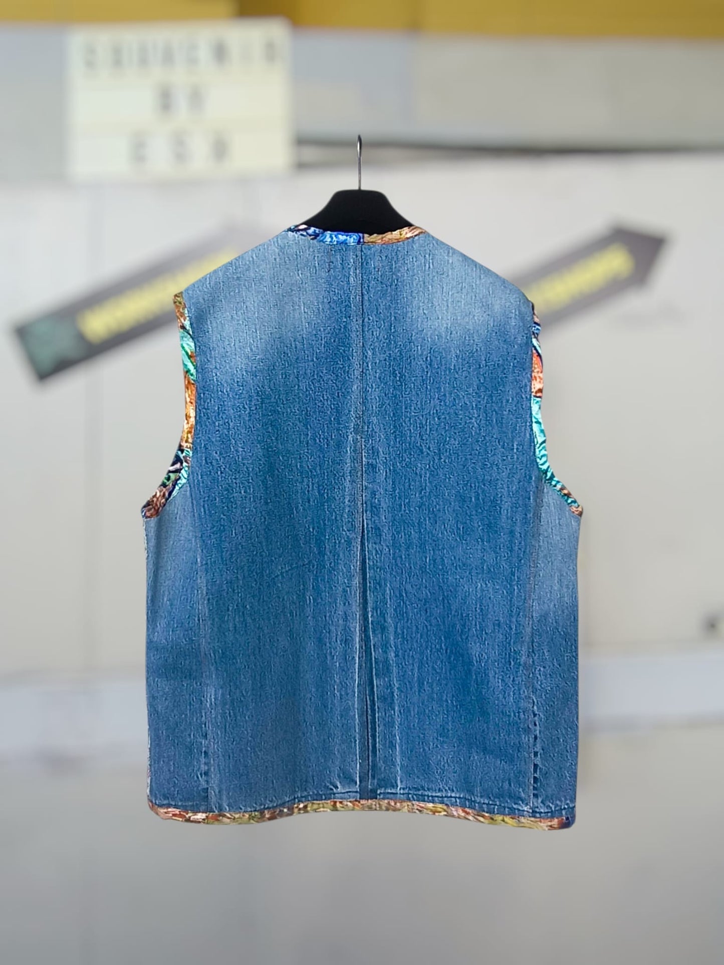 “MULTICOLOR” VEST 1ØF1