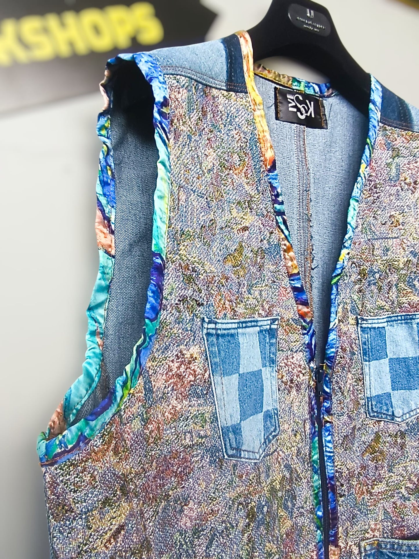 “MULTICOLOR” VEST 1ØF1