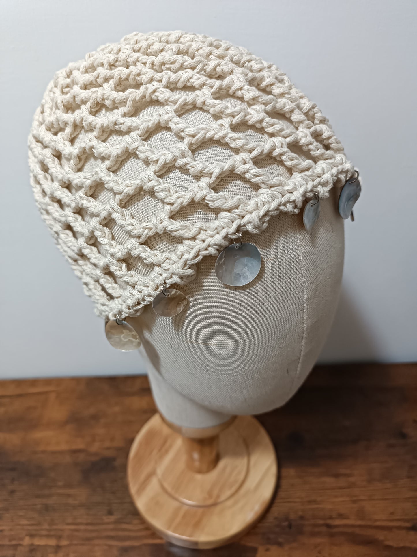 Mesh hat